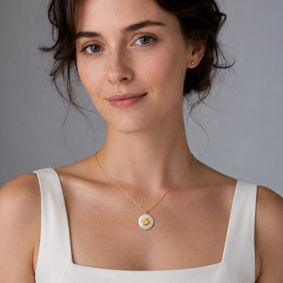 16" + 3" Gold Tone Imitation Coin Pearl and Seashell Fashion Necklace