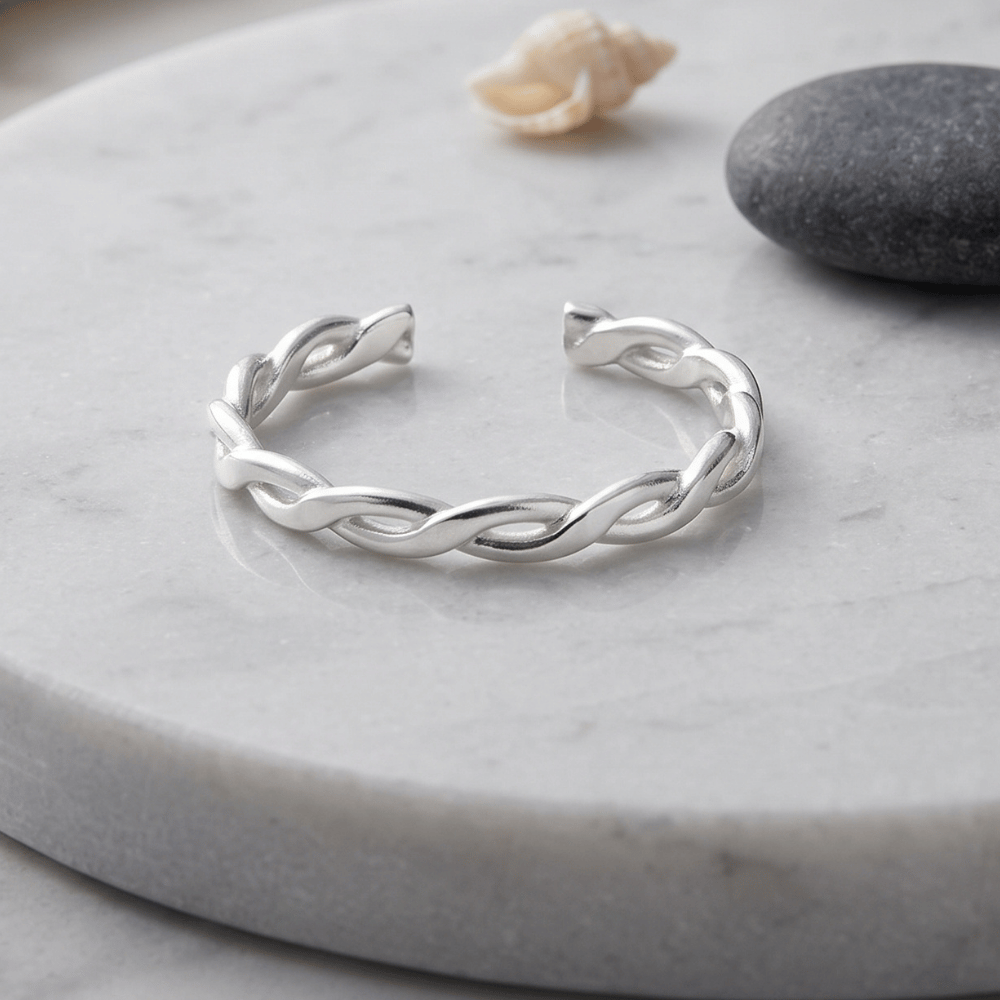 Thin Double Twist Toe Ring