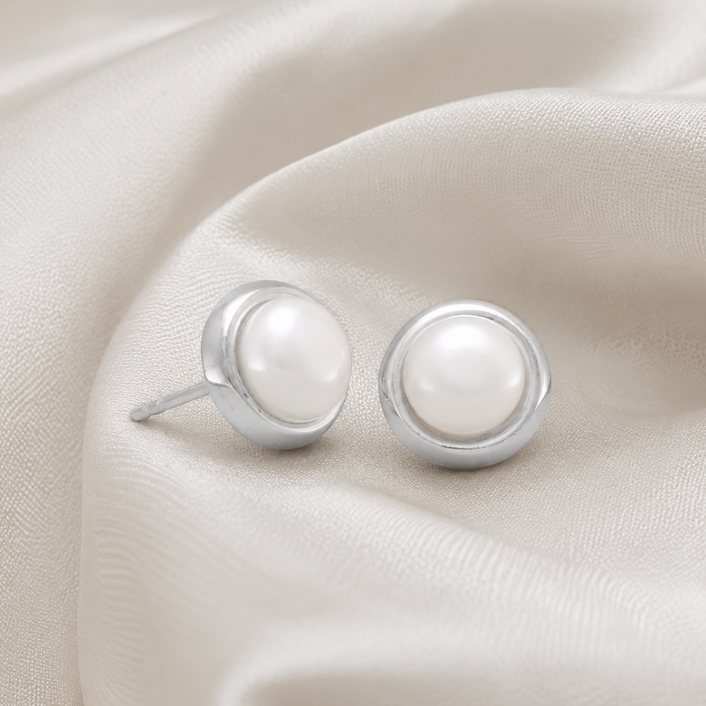 Cultured Freshwater Button Pearl Stud Earrings