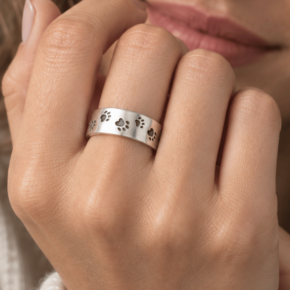 Oxidized Paw Print Band