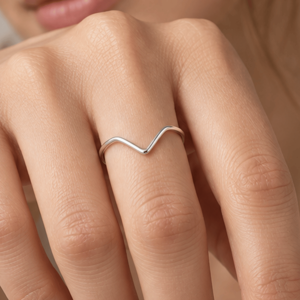 Thin "V" Design Ring