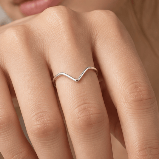 Thin "V" Design Ring