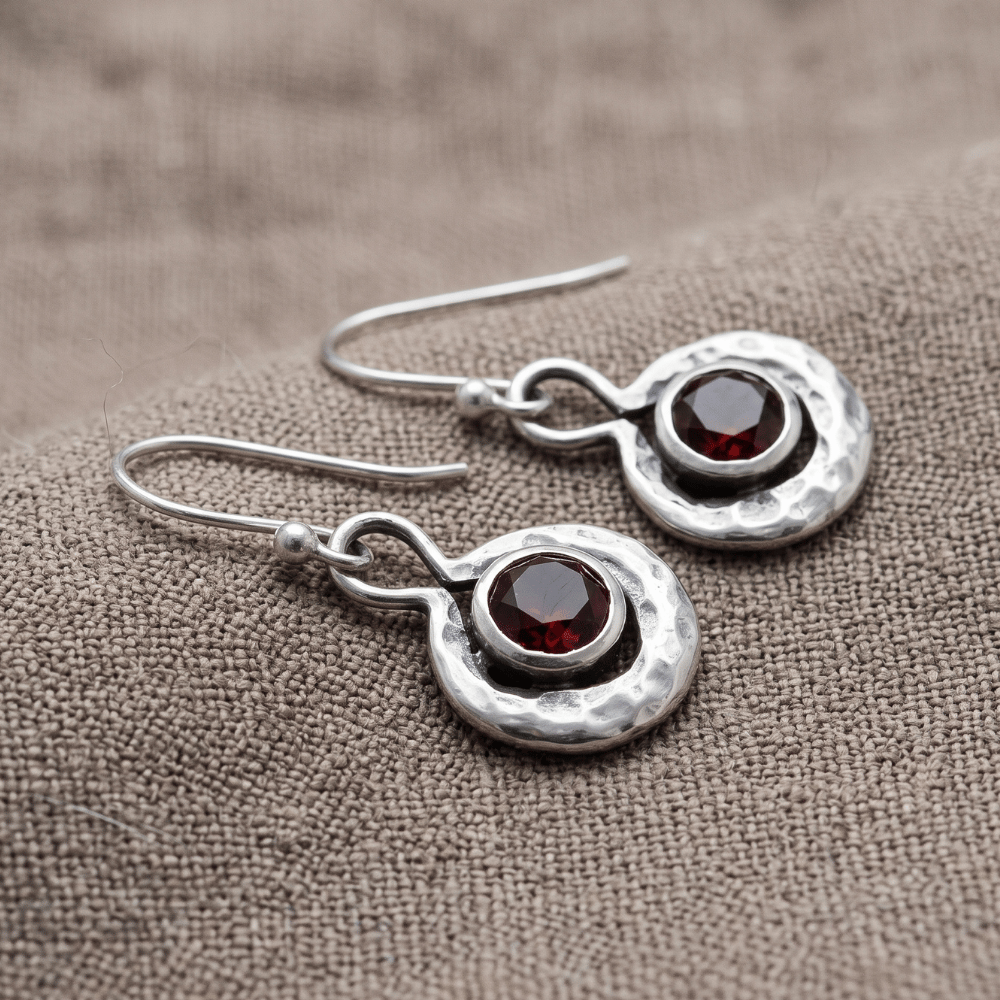 Oxidized Round Hammered Earrings With Garnet