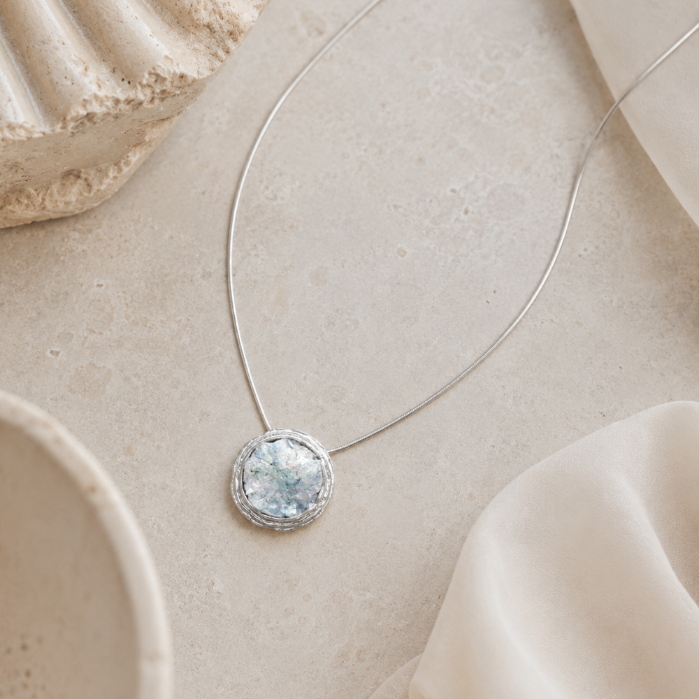 18" Textured Edge Ancient Roman Glass Necklace