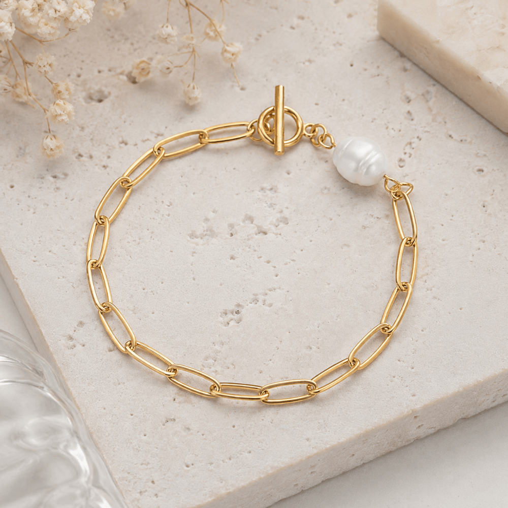8" Gold Tone Cultured Freshwater Pearl Fashion Toggle Bracelet