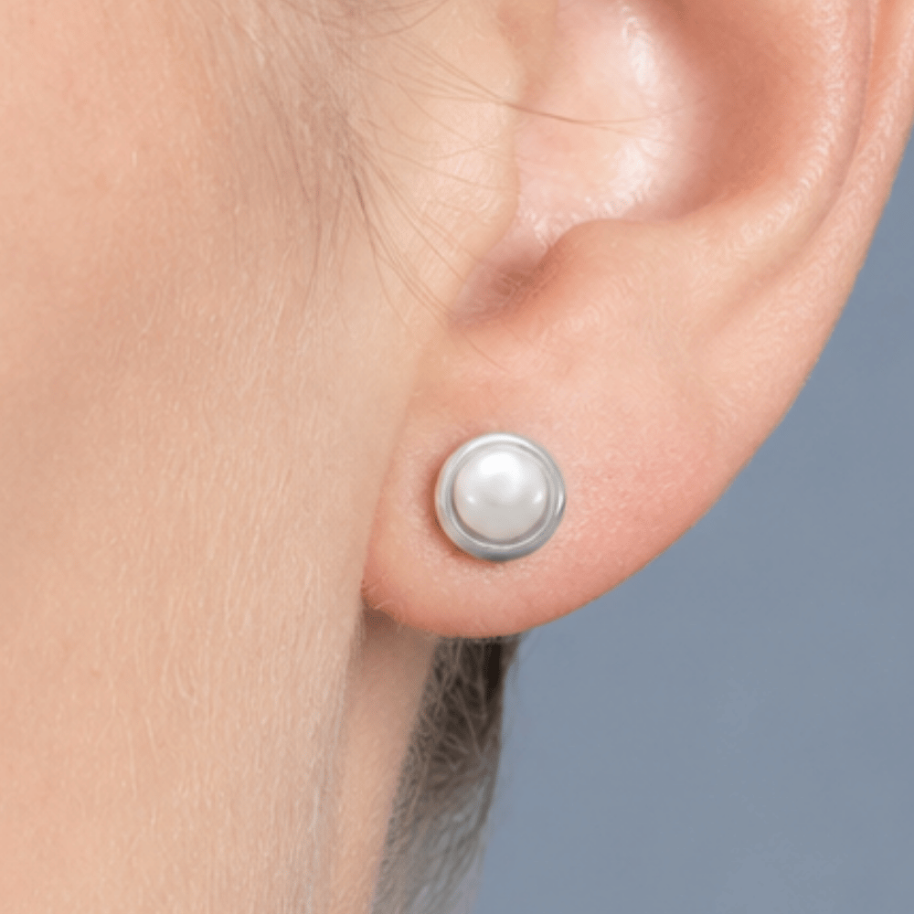 Cultured Freshwater Button Pearl Stud Earrings
