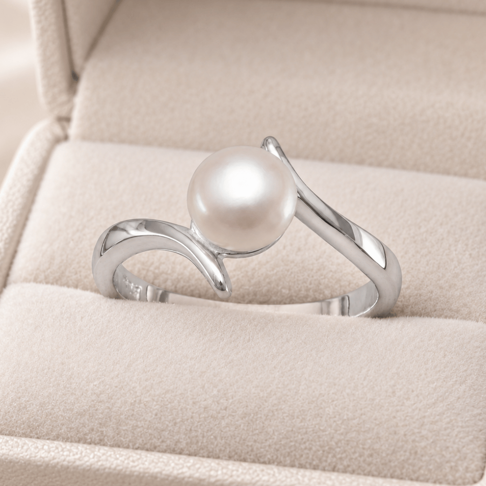 Crossover Design Cultured Freshwater Pearl Ring
