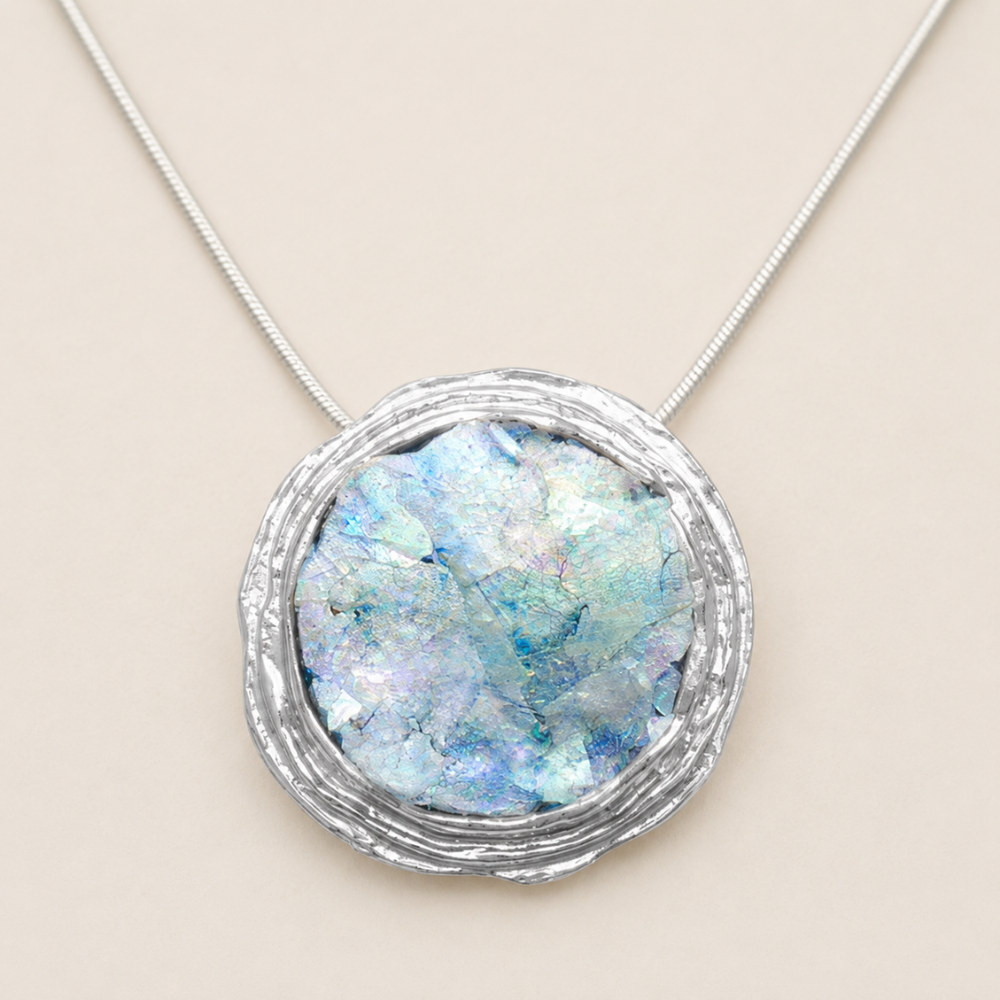 18" Textured Edge Ancient Roman Glass Necklace