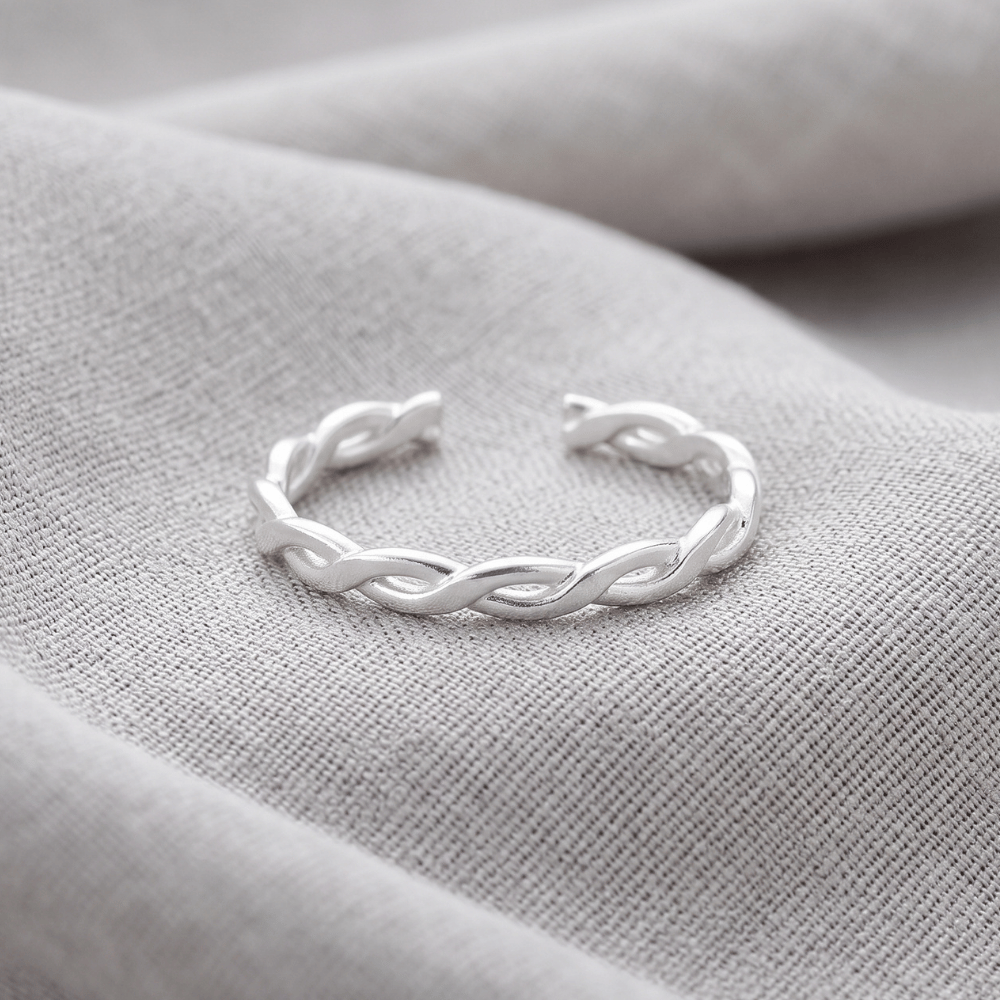 Thin Double Twist Toe Ring