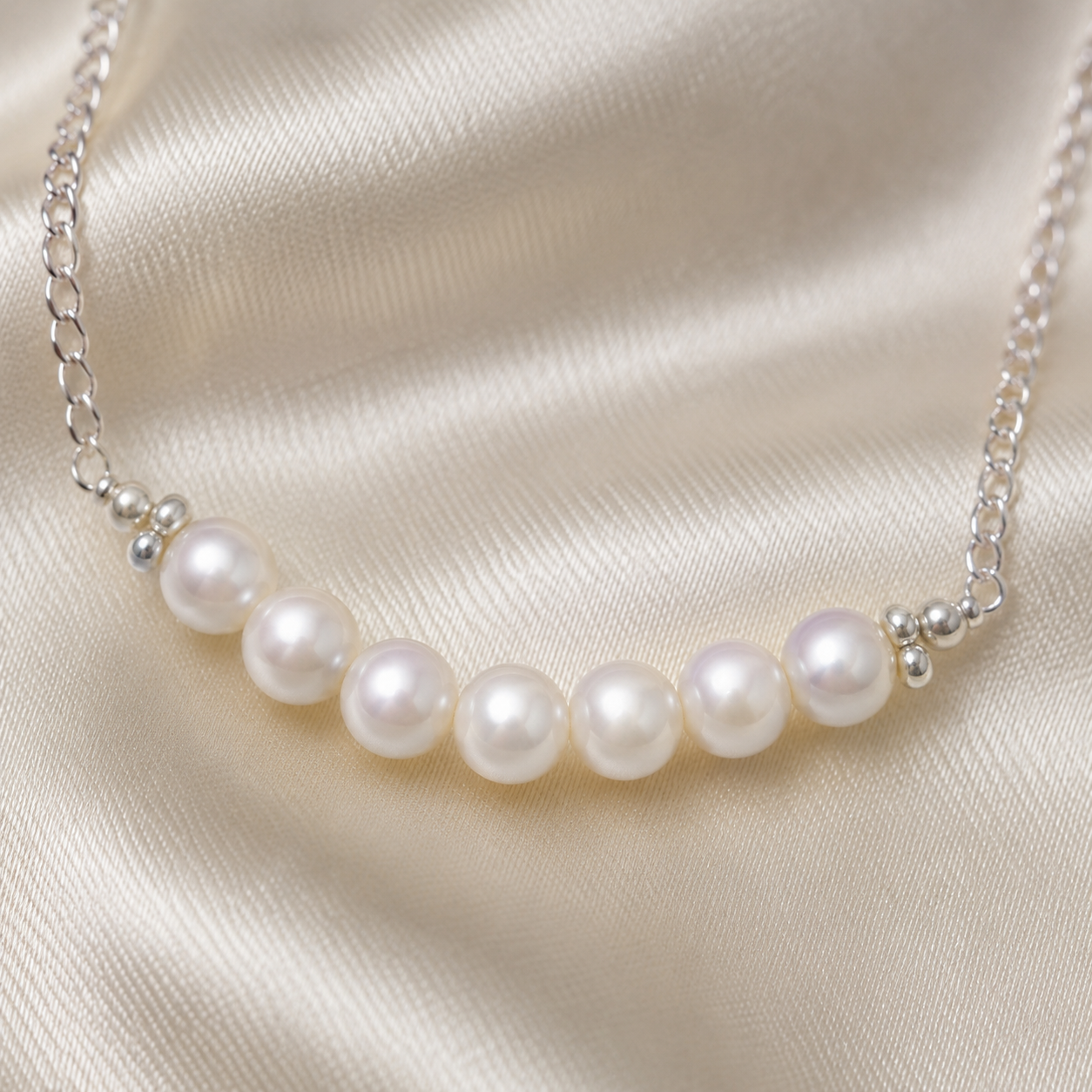 Beautiful Cultured Freshwater Pearl Back Drop Necklace