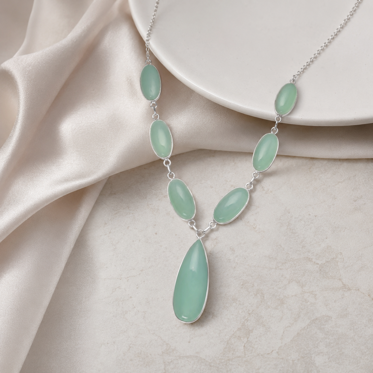 17.5" Green Chalcedony Necklace