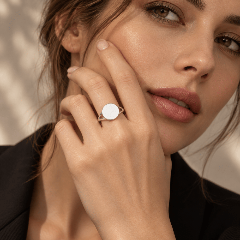 Round Ring with "V" Band