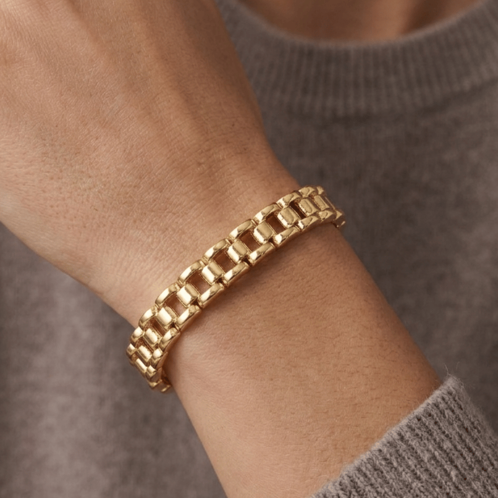 7-inch Watch Link Fashion Stretch Bracelet - 10.5mm - Gold