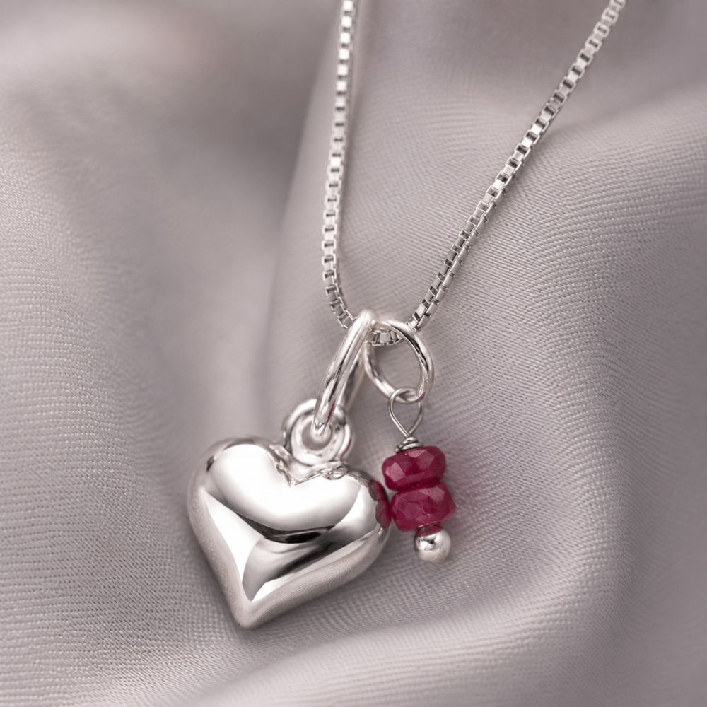 18" Puffy Heart and Dyed Corundum Necklace