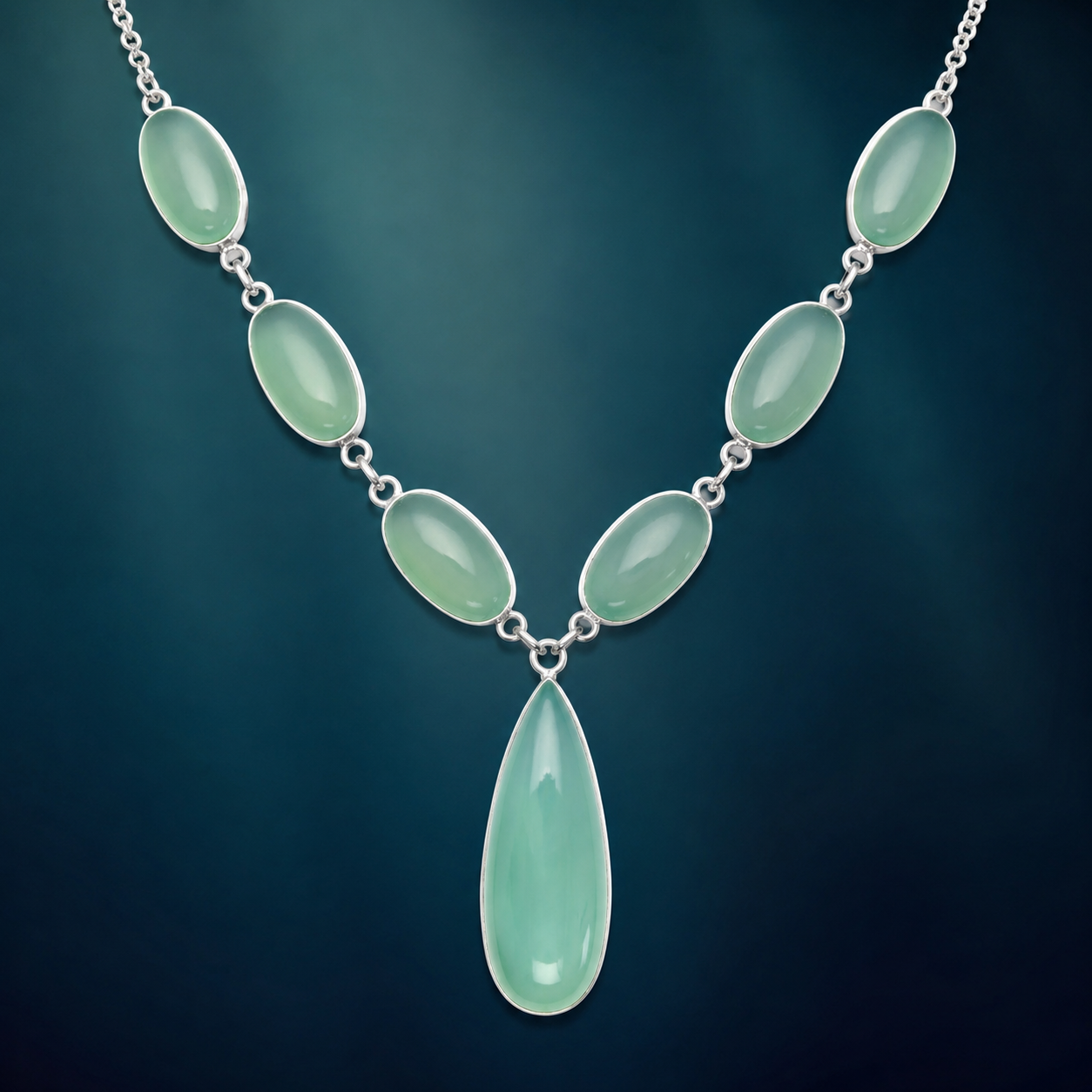 17.5" Green Chalcedony Necklace